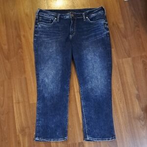 Silver Jeans Dark Blue Capris